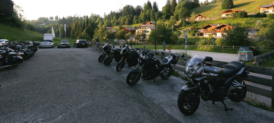 Parking at Rider Hotel